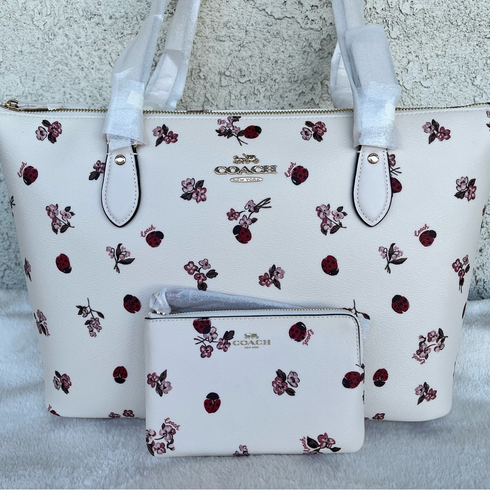 Coach White Floral Women's Bag Set